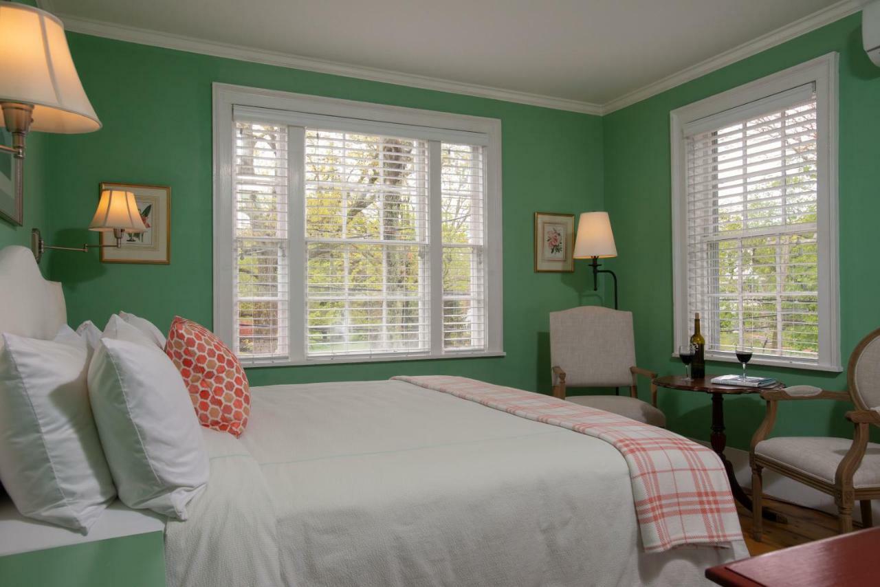 Yarmouth Port Village Inn מראה חיצוני תמונה